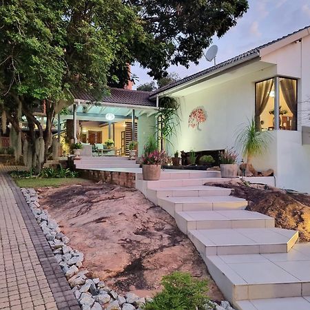 The Coral Tree Hotel Mbombela Exterior photo